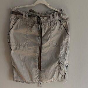 American Eagle Women’s Casual Cargo Skirt in Khaki Size 12